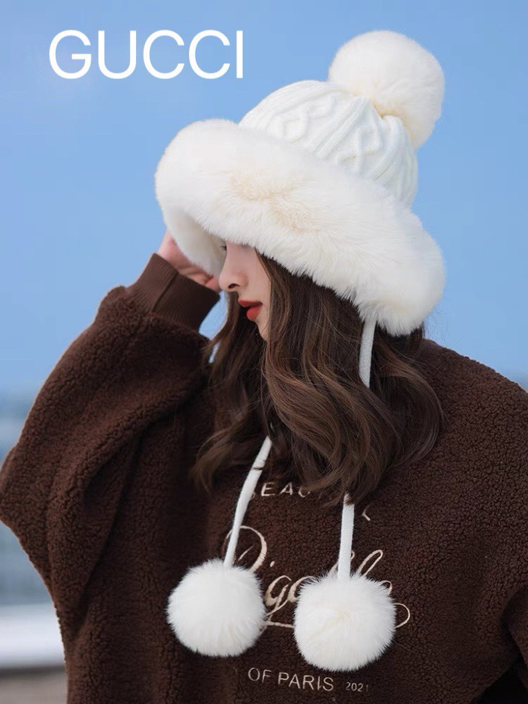 GUCCI古奇 冬季雷锋帽女韩版潮百搭可爱毛球针织毛线帽加绒保暖时尚护耳帽子