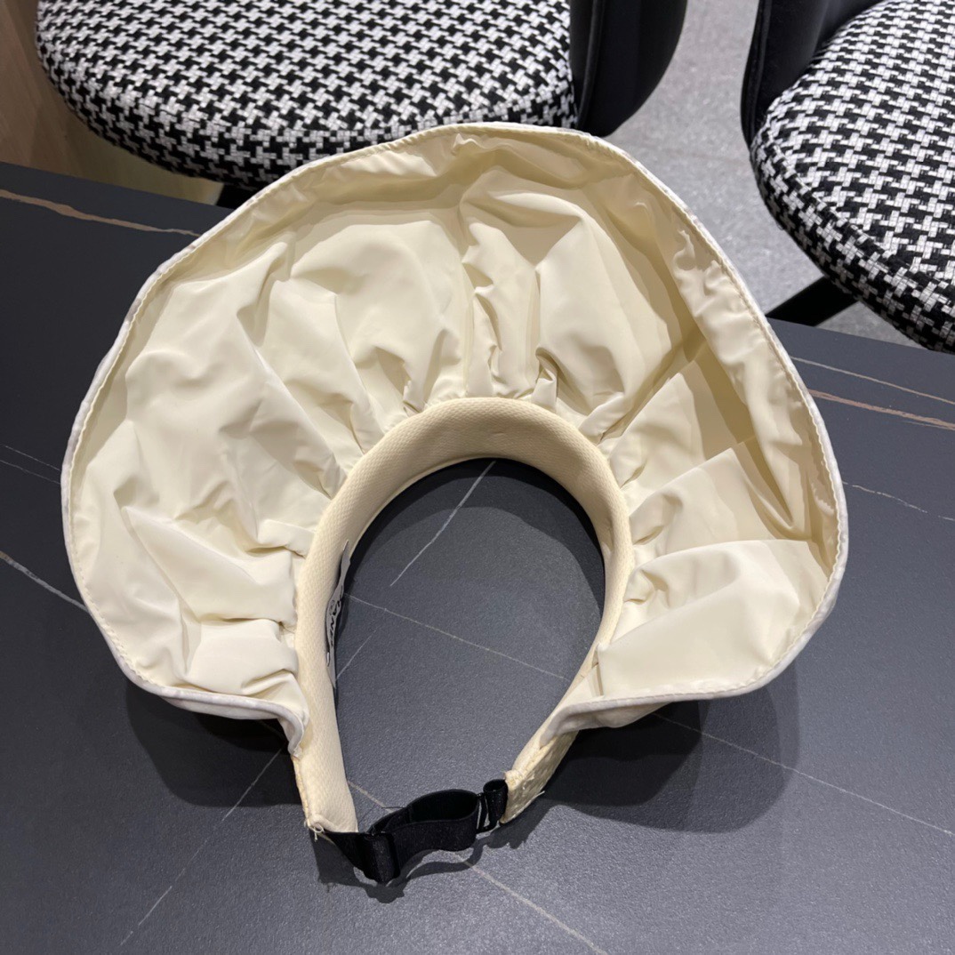   香奈儿新款夏季新款直播爆款遮阳帽空顶帽，大牌出货，好搭！出街必备