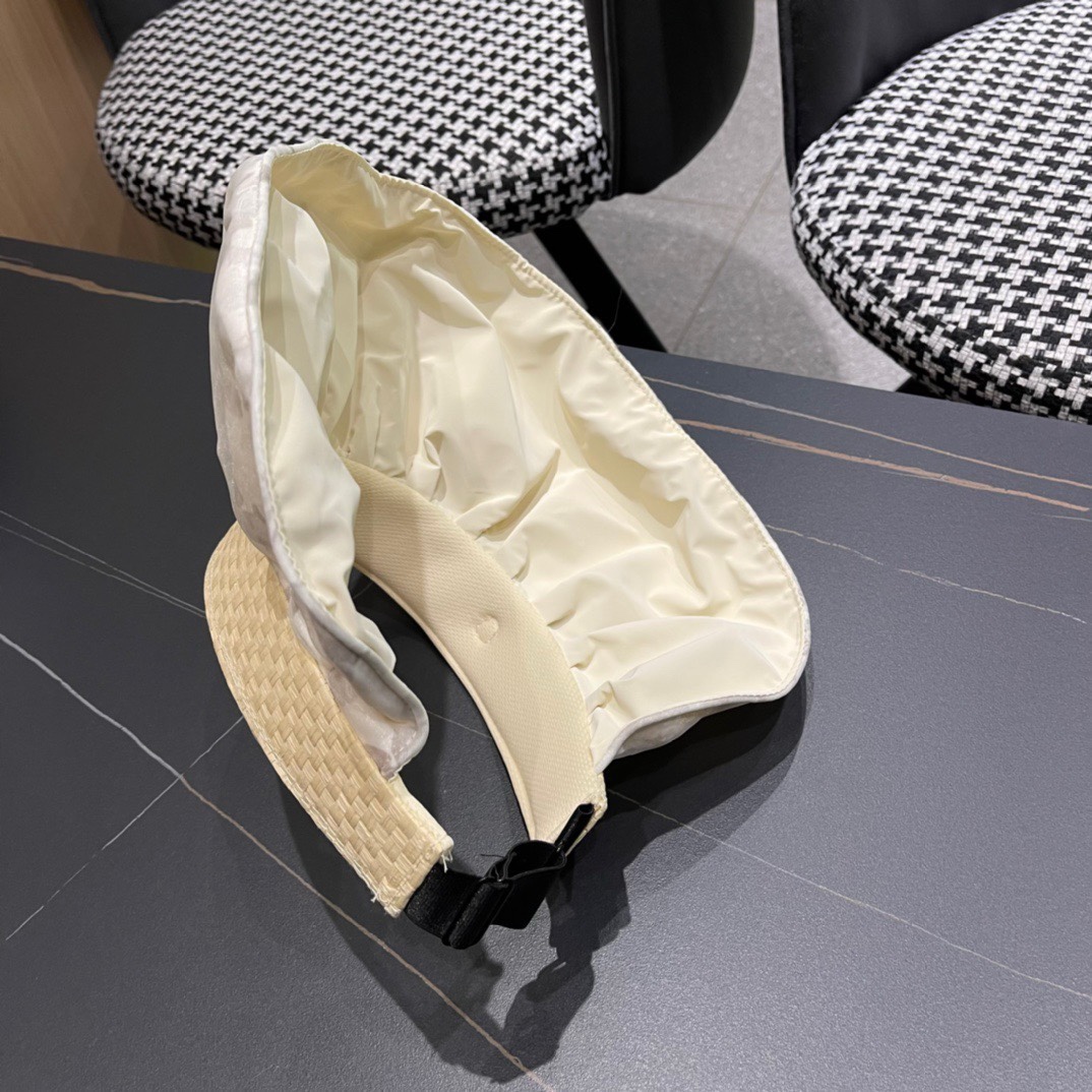   香奈儿新款夏季新款直播爆款遮阳帽空顶帽，大牌出货，好搭！出街必备