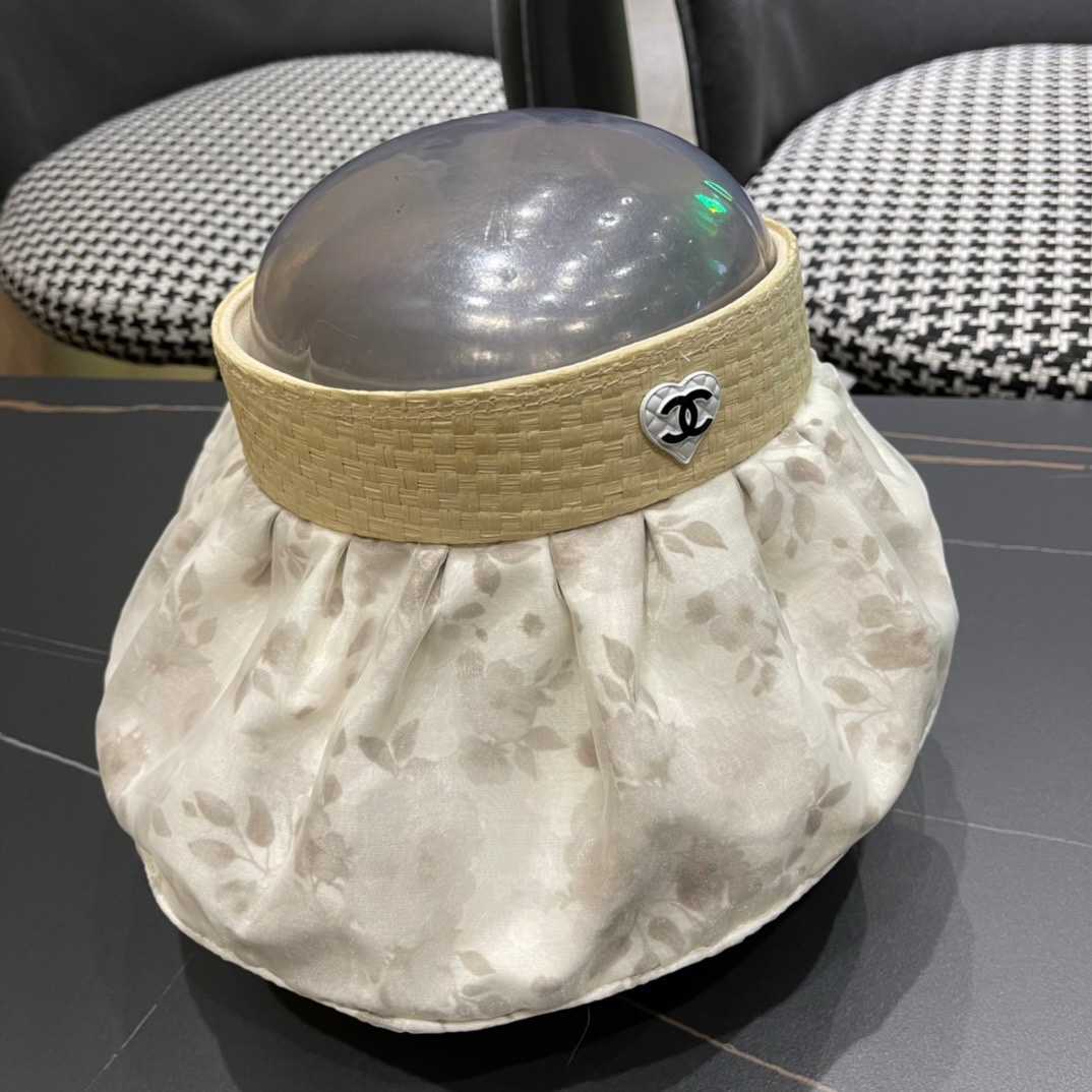   香奈儿新款夏季新款直播爆款遮阳帽空顶帽，大牌出货，好搭！出街必备