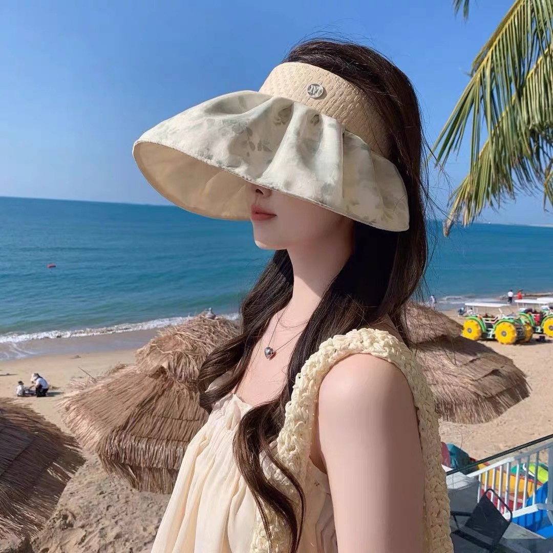   香奈儿新款夏季新款直播爆款遮阳帽空顶帽，大牌出货，好搭！出街必备