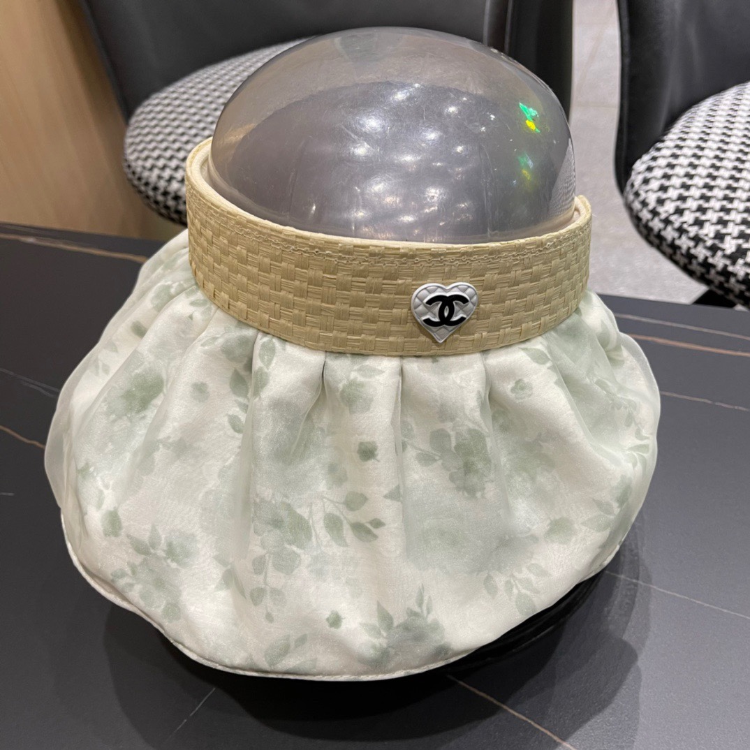   香奈儿新款夏季新款直播爆款遮阳帽空顶帽，大牌出货，好搭！出街必备