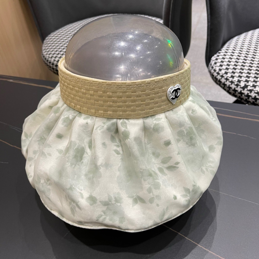   香奈儿新款夏季新款直播爆款遮阳帽空顶帽，大牌出货，好搭！出街必备