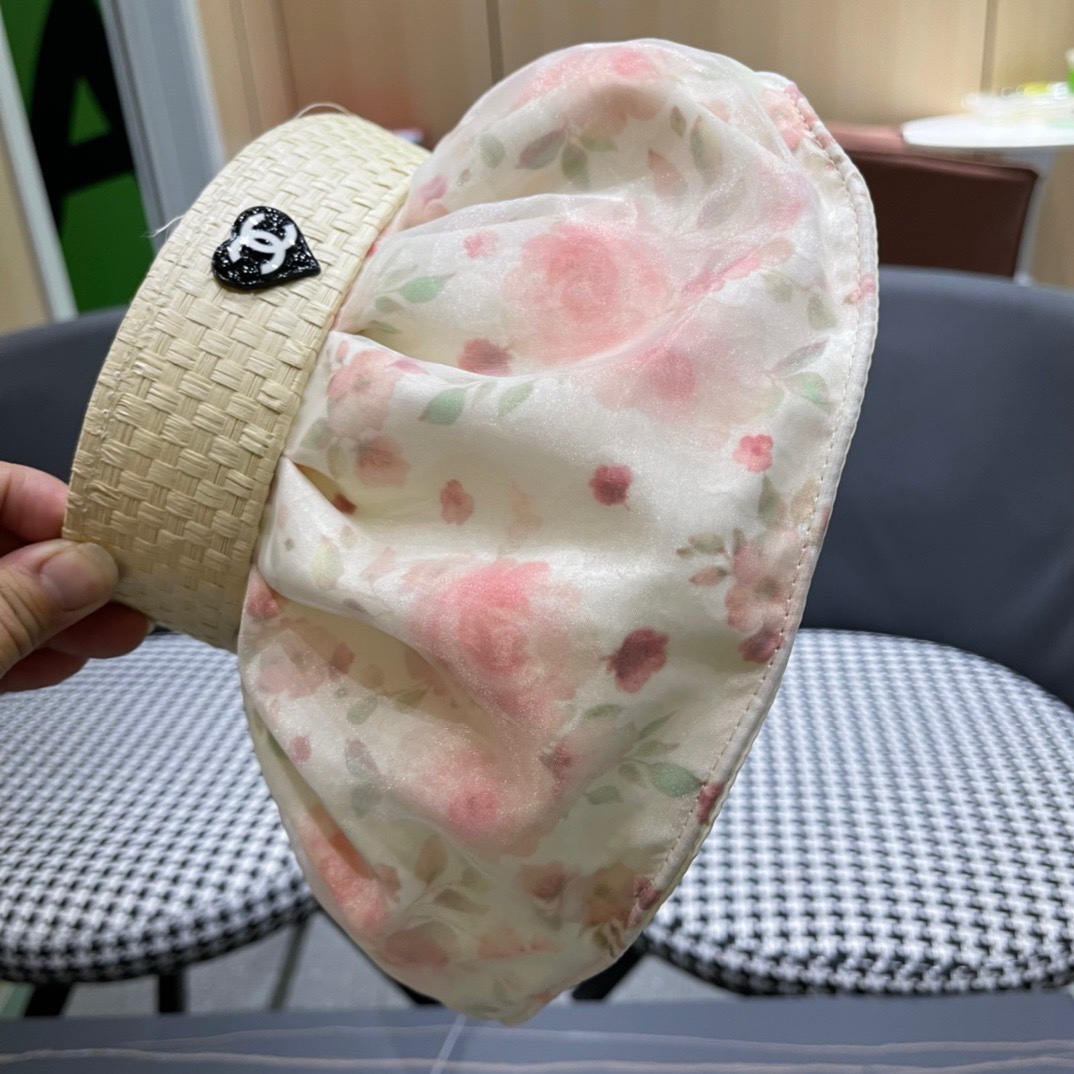   香奈儿新款夏季新款直播爆款遮阳帽空顶帽，大牌出货，好搭！出街必备