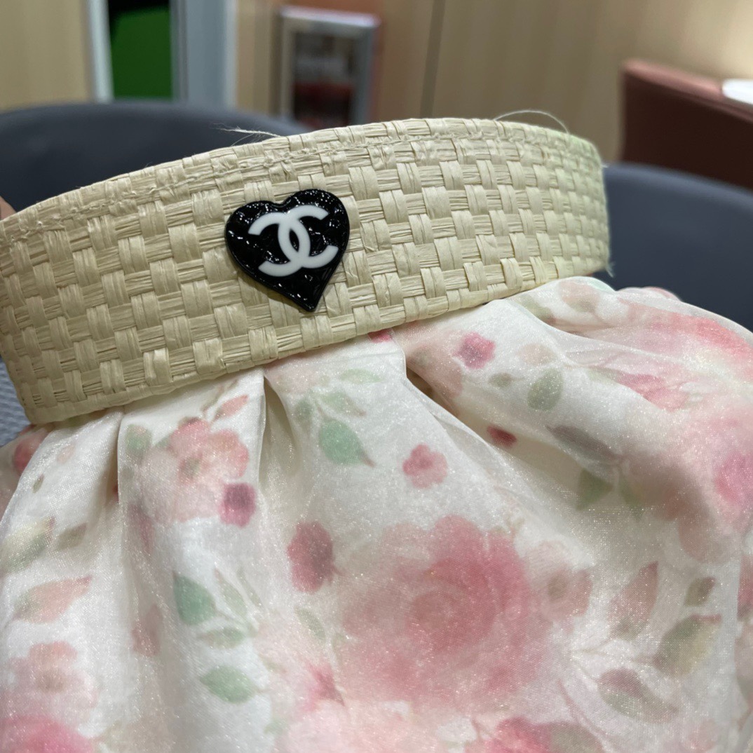   香奈儿新款夏季新款直播爆款遮阳帽空顶帽，大牌出货，好搭！出街必备