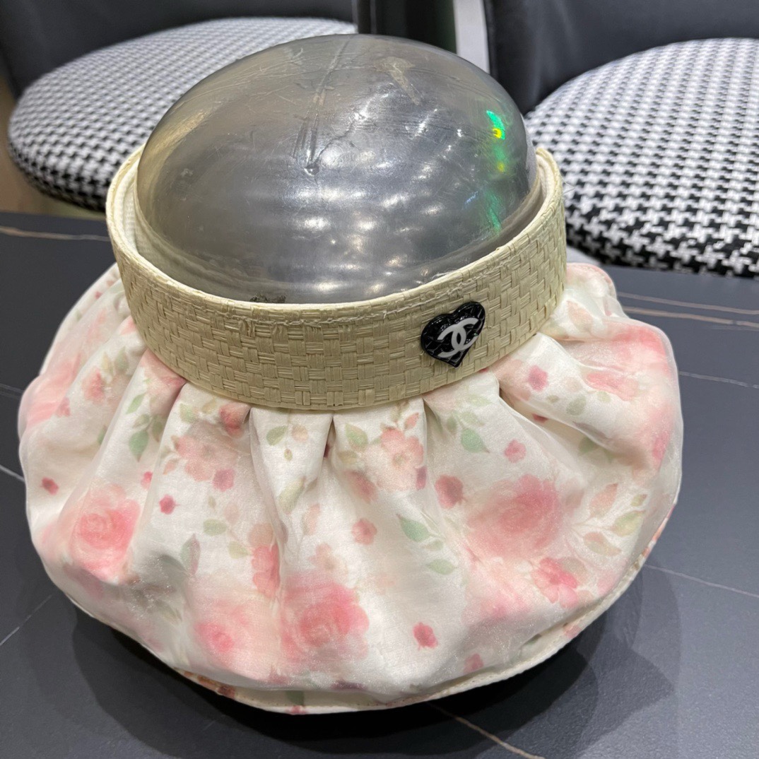   香奈儿新款夏季新款直播爆款遮阳帽空顶帽，大牌出货，好搭！出街必备
