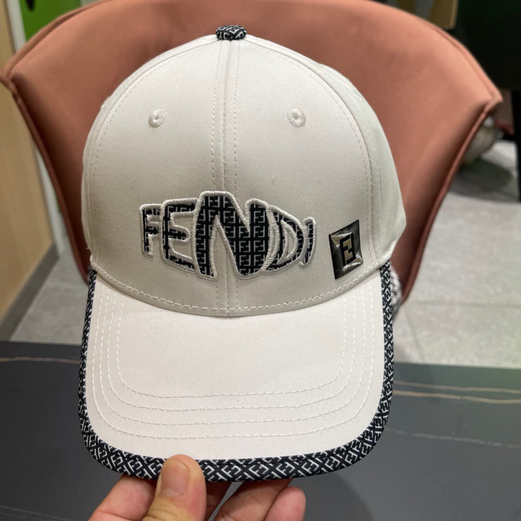  Fendi（芬迪）新款原单棒球帽， 双F提花，专柜热卖款，11开模订制，轻盈透气！质量超赞，基础头围5