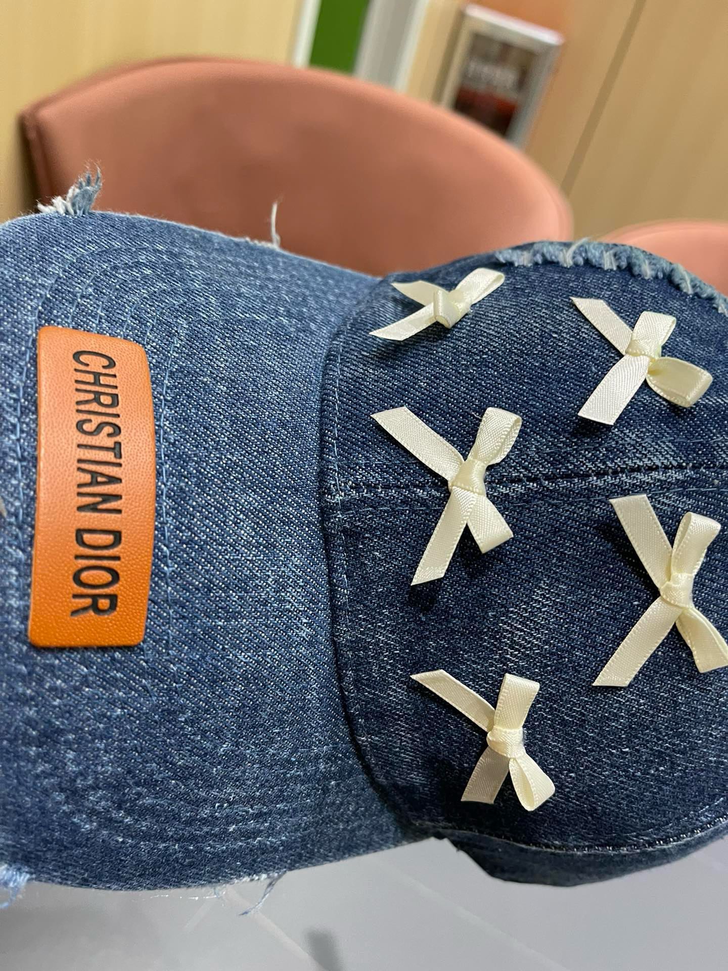 ，dior(迪奥)新款牛仔棒球帽， 轻盈透气！质量超赞，基础头围56，贴片可调节。