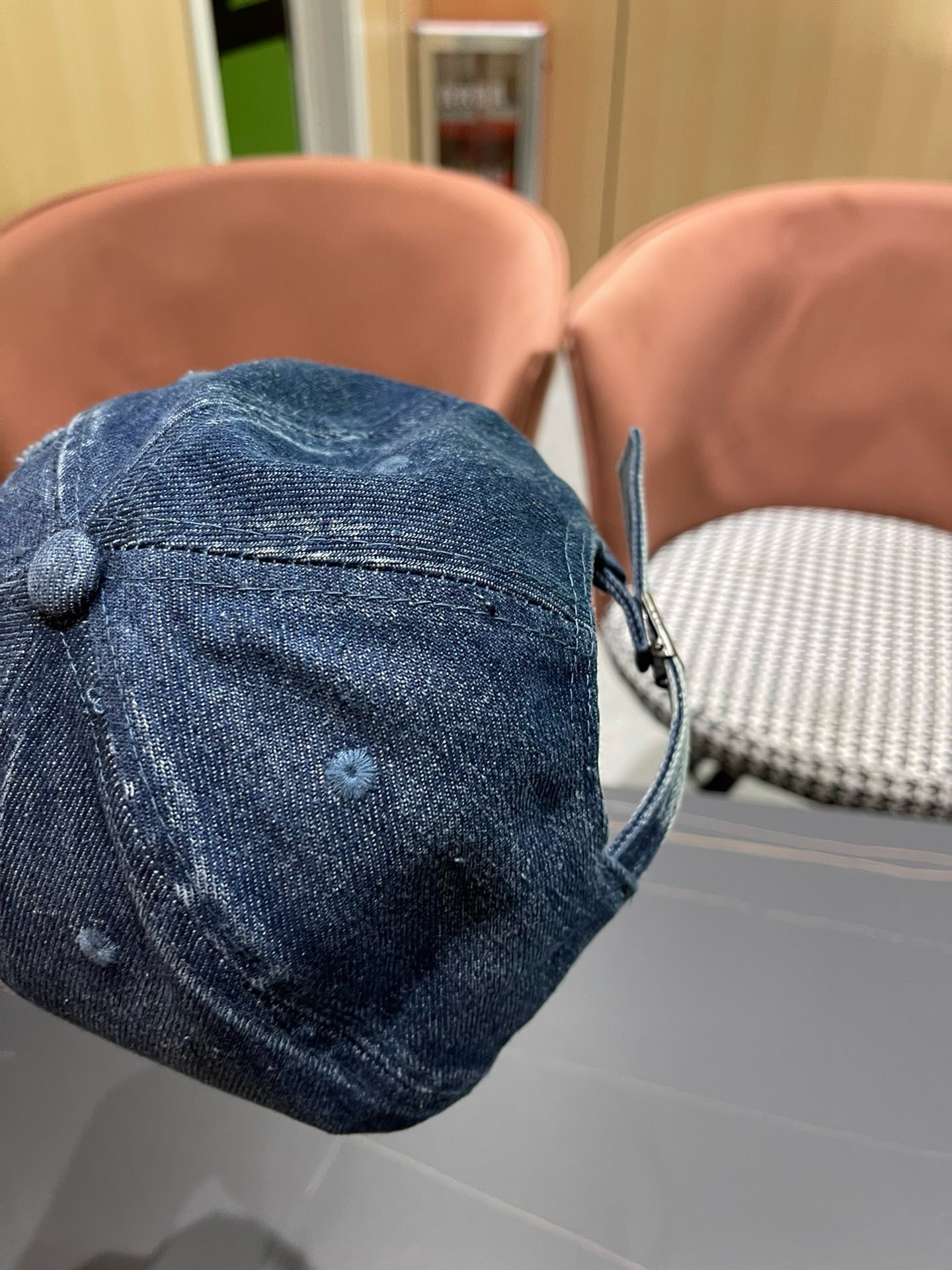 ，dior(迪奥)新款牛仔棒球帽， 轻盈透气！质量超赞，基础头围56，贴片可调节。