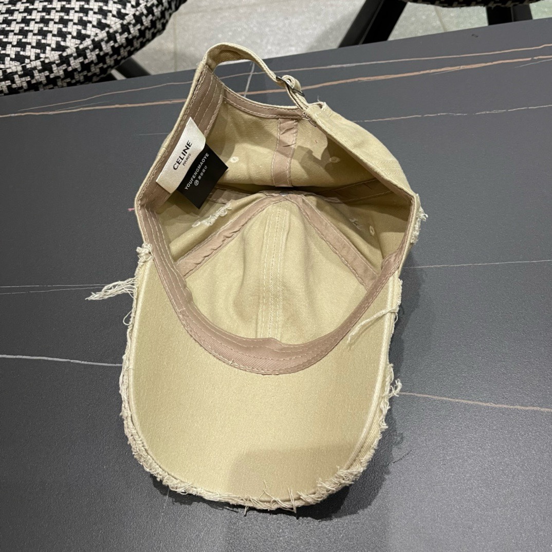 【CELINE赛琳】春夏款棒球帽🧢，出街必备超好搭配，赶紧入手！