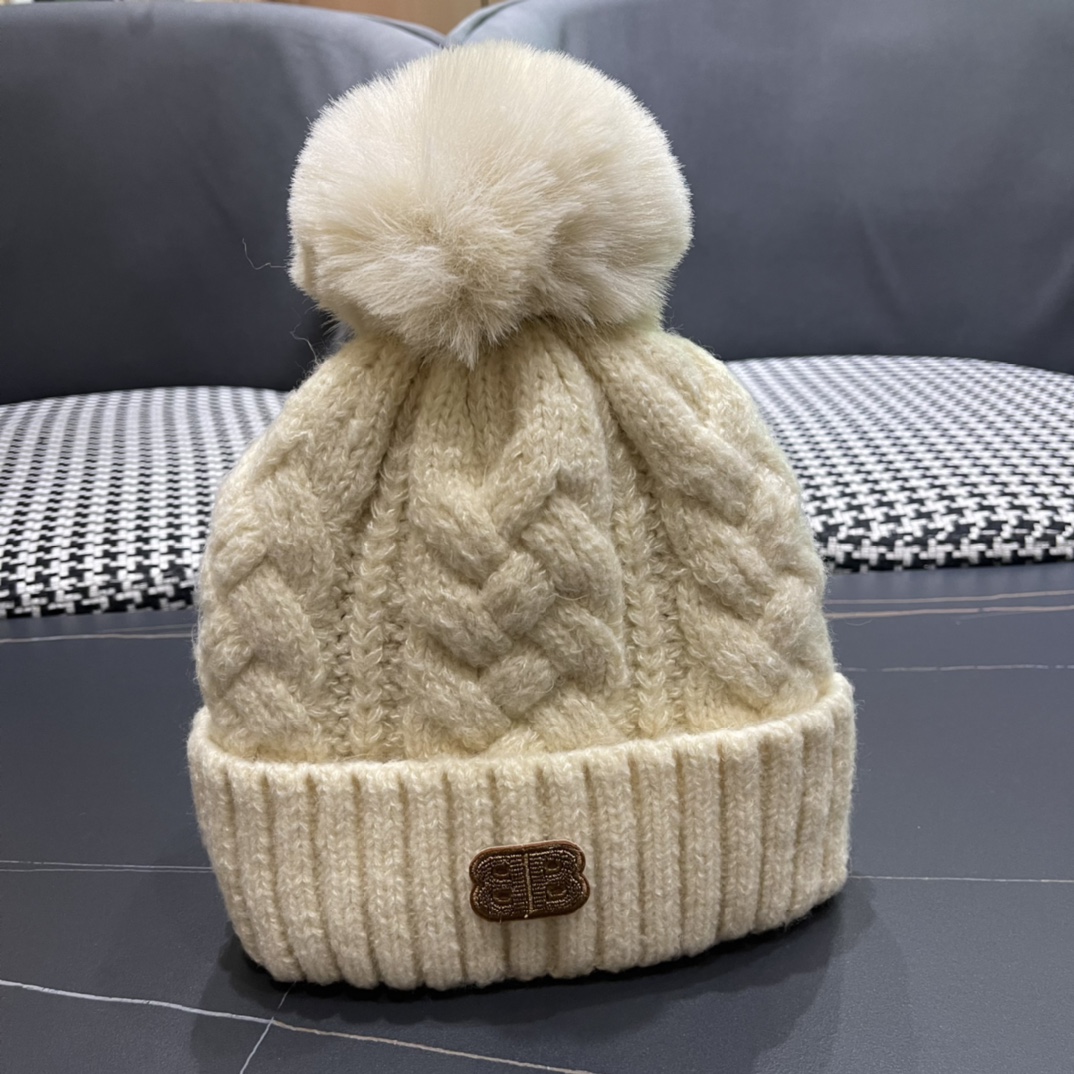  巴黎世家 秋冬新款大牌同款针织毛线帽均码，出街超好搭配！
