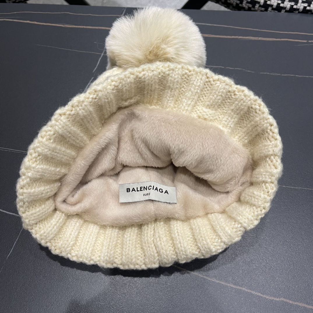  巴黎世家 秋冬新款大牌同款针织毛线帽均码，出街超好搭配！