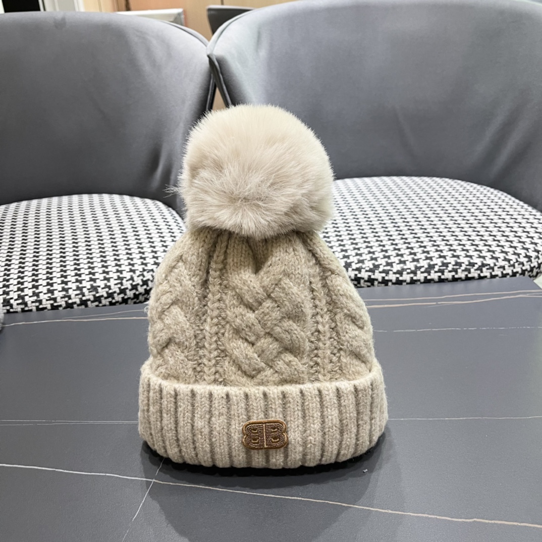  巴黎世家 秋冬新款大牌同款针织毛线帽均码，出街超好搭配！