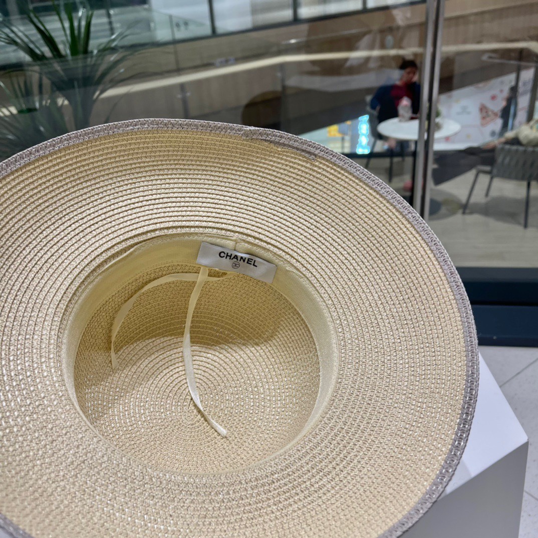 【Chanel香奈儿】新款小香风加厚编织盆帽草帽，出街必备超好搭配，赶紧入手！