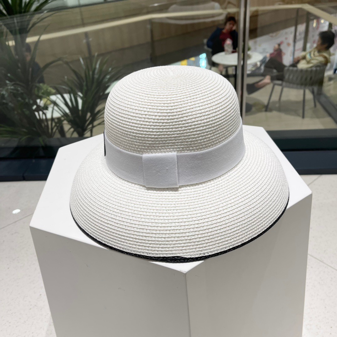 【Chanel香奈儿】新款小香风加厚编织盆帽草帽，出街必备超好搭配，赶紧入手！