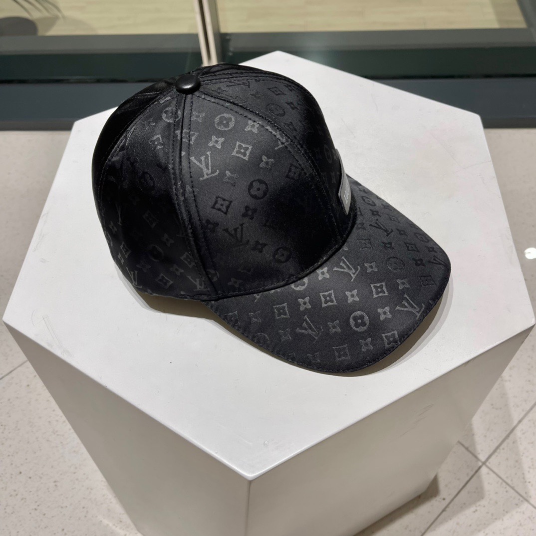 【LV】专柜新款棒球帽，大牌同步，超好搭配，出货！