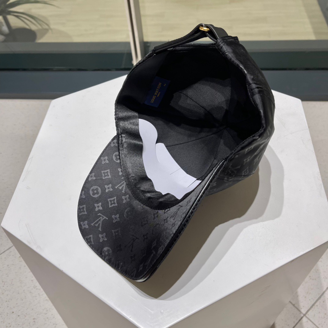 【LV】专柜新款棒球帽，大牌同步，超好搭配，出货！