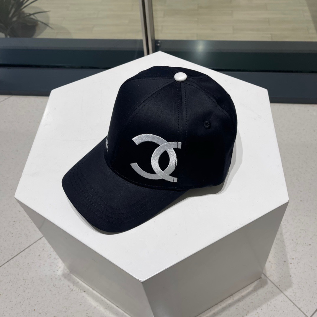 【CHANEL香奈儿】2023新款简约棒球帽，新款出货，大牌款超好搭配，赶紧入手！