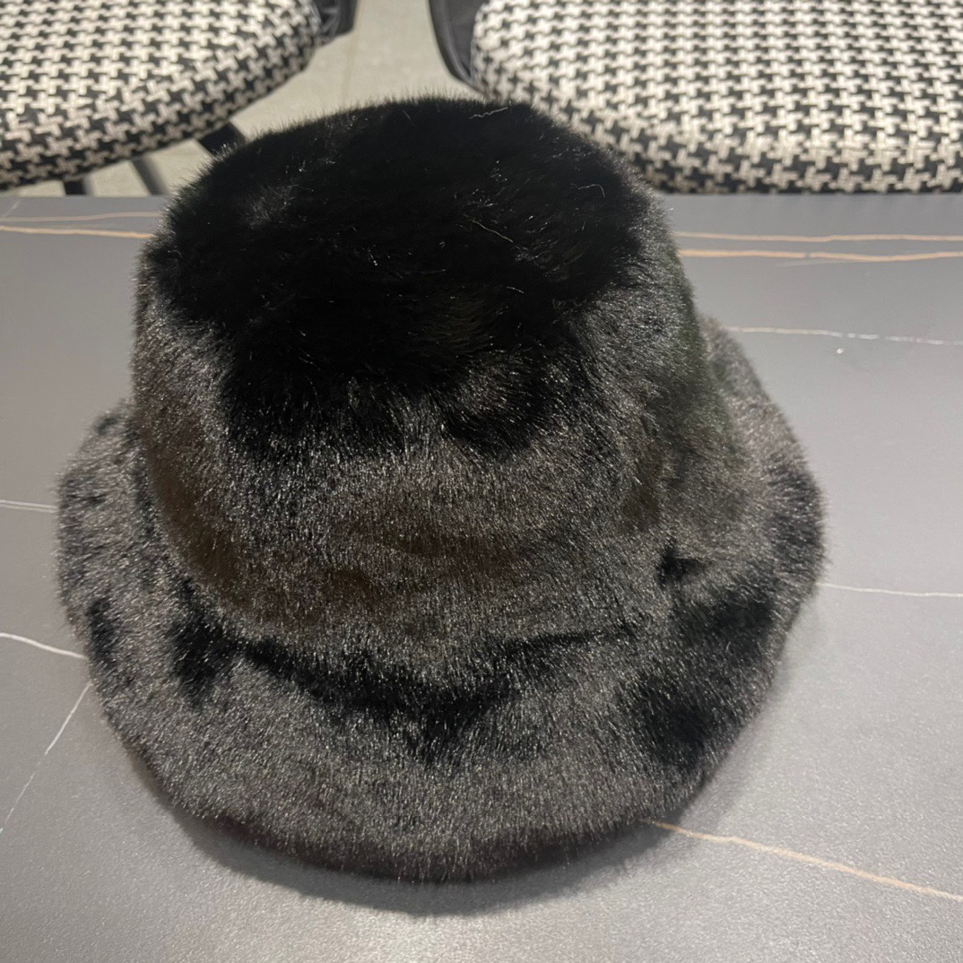 LV路易威登】2024新款男女款毛绒保暖大牌渔夫帽，超好搭配，闭眼入的一款