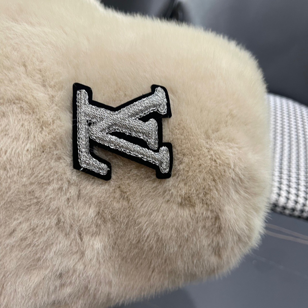 LV路易威登】2024新款男女款毛绒保暖大牌渔夫帽，超好搭配，闭眼入的一款