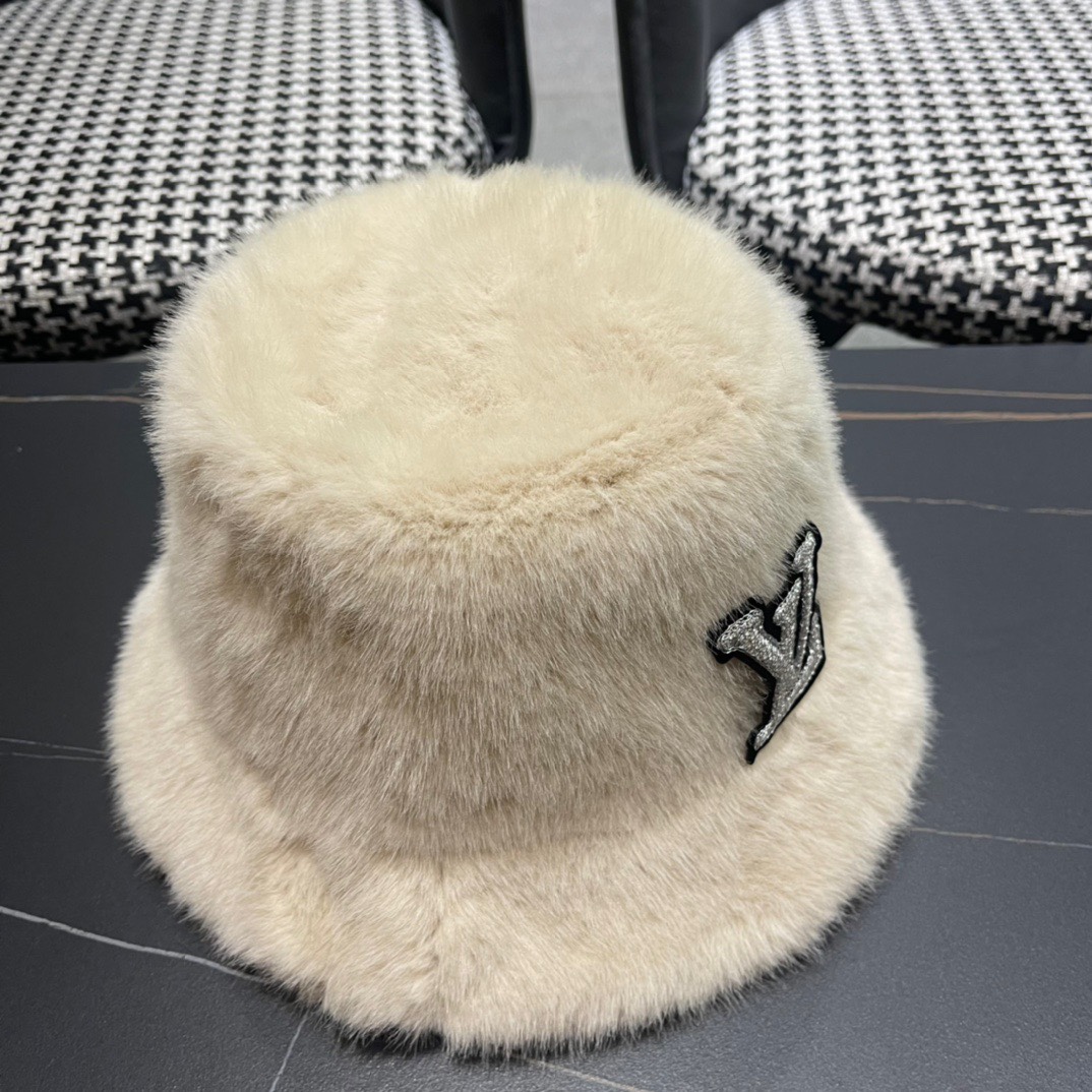 LV路易威登】2024新款男女款毛绒保暖大牌渔夫帽，超好搭配，闭眼入的一款