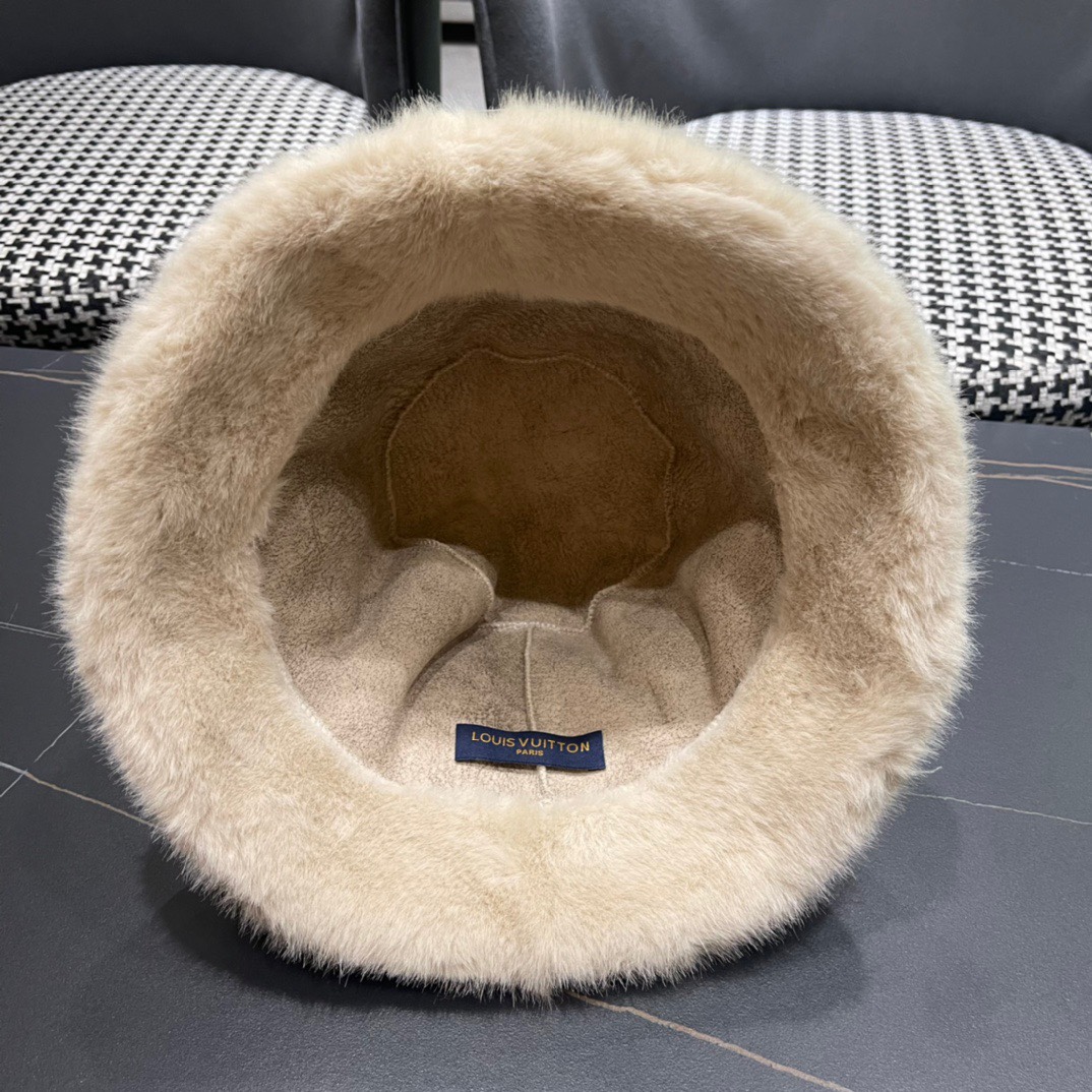 LV路易威登】2024新款男女款毛绒保暖大牌渔夫帽，超好搭配，闭眼入的一款