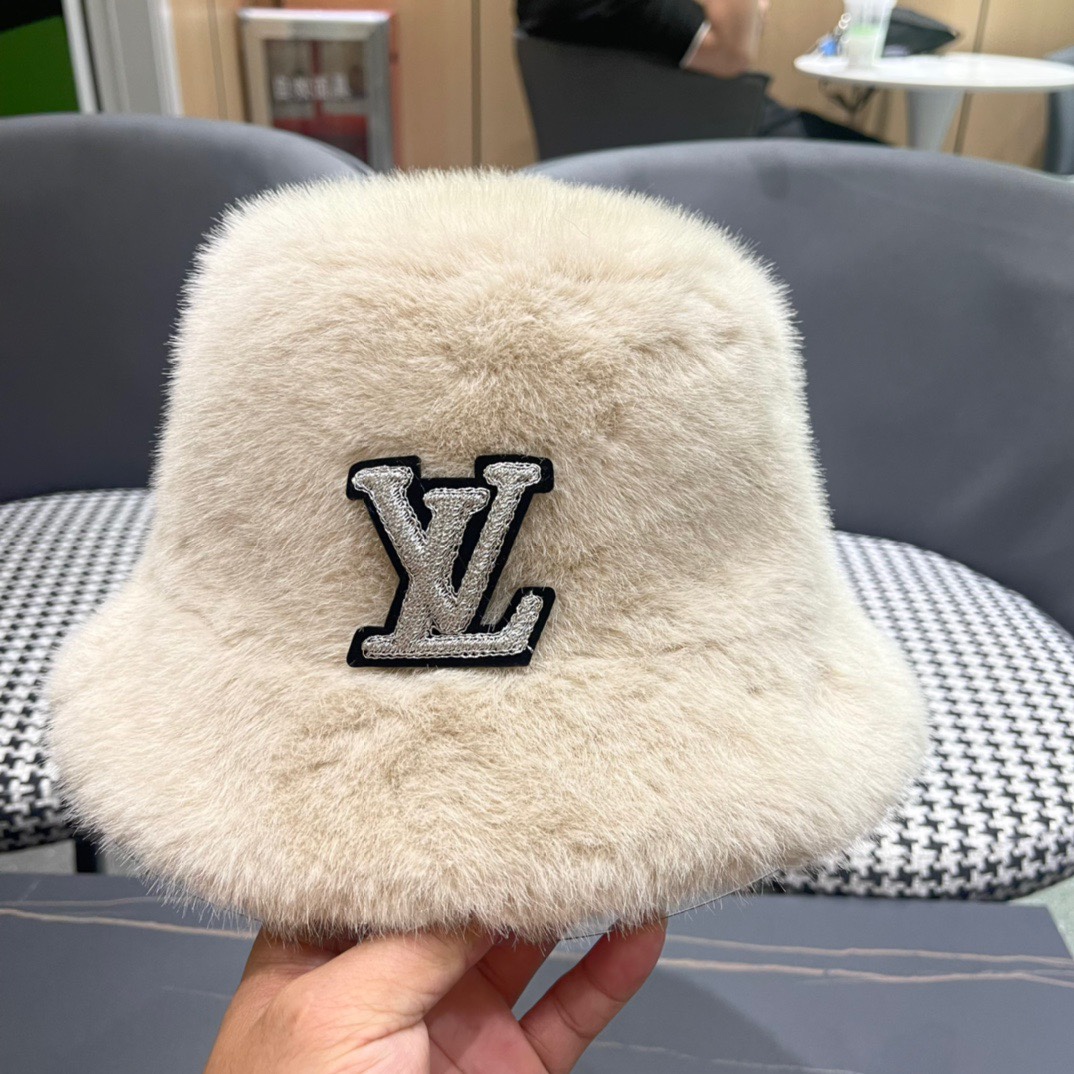 LV路易威登】2024新款男女款毛绒保暖大牌渔夫帽，超好搭配，闭眼入的一款