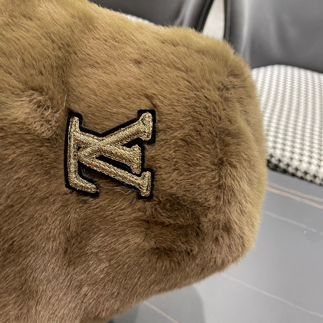 LV路易威登】2024新款男女款毛绒保暖大牌渔夫帽，超好搭配，闭眼入的一款