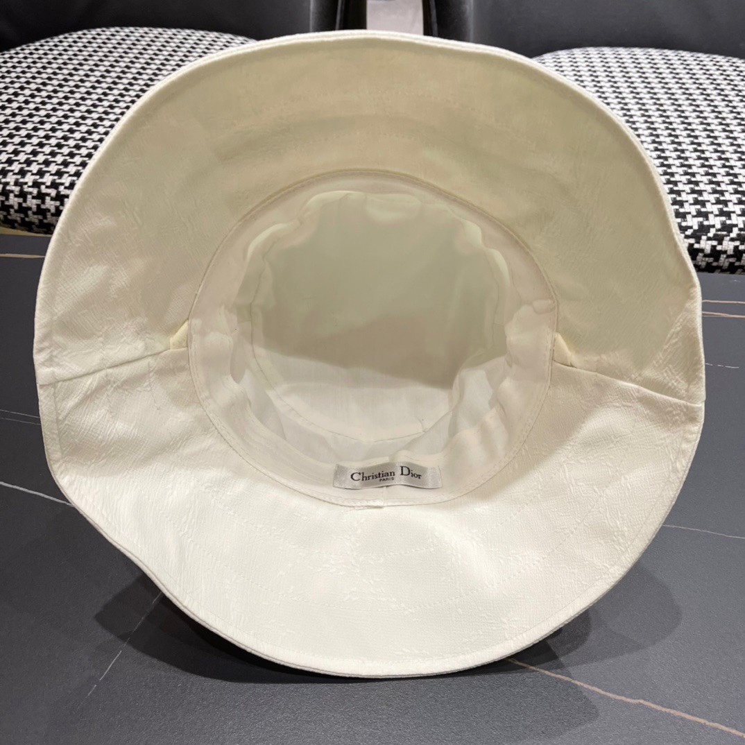   Dior 迪奥 2024春新款渔夫帽， 精致純也格调很有感觉，很酷很时尚，质量超赞