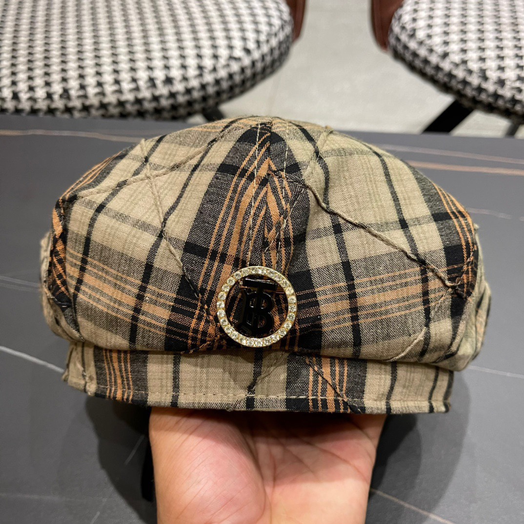  Burberry巴宝莉2024早秋新款格子贝雷帽，画家帽，头围57cm