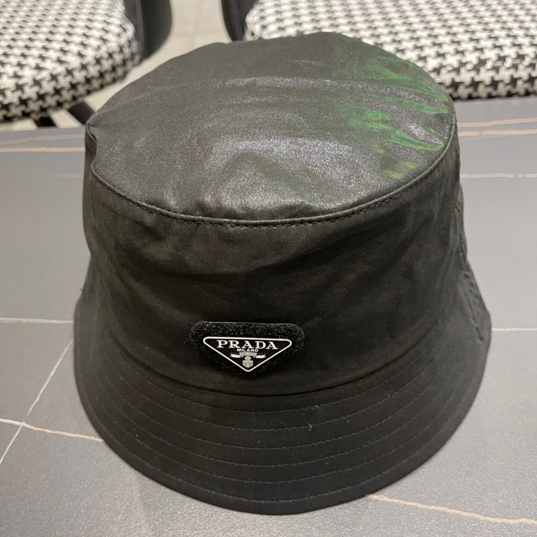 NO:349318,PRADA spring fisherman hat, colored glue sun protection hat, must-have hats when going out, straw hat fisherman hat baseball hat, hat, prada, prada, espadrilles, hatsPRADA普拉达春款渔夫帽,彩胶遮阳防晒帽,出街必备帽子草帽渔夫帽棒球帽,帽子,prada,prada,espadrilles,hats,hat