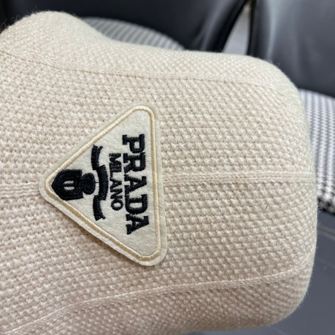 Prada普拉达日系甜美水桶针织毛线帽女秋冬保暖韩系博主同款毛线帽显脸小