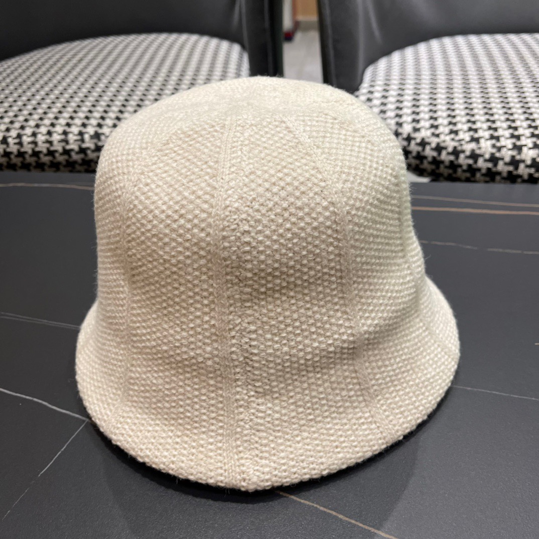 Prada普拉达日系甜美水桶针织毛线帽女秋冬保暖韩系博主同款毛线帽显脸小