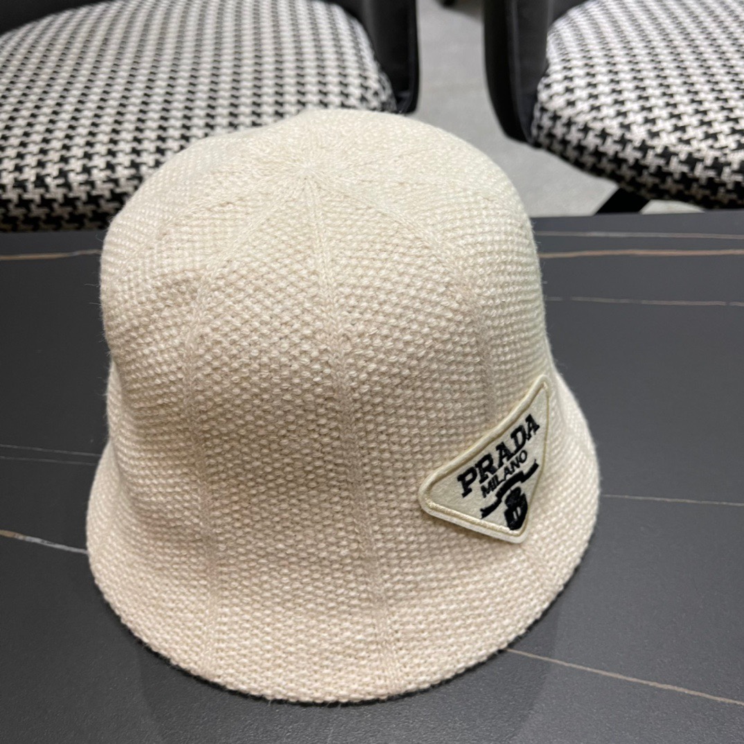 Prada普拉达日系甜美水桶针织毛线帽女秋冬保暖韩系博主同款毛线帽显脸小