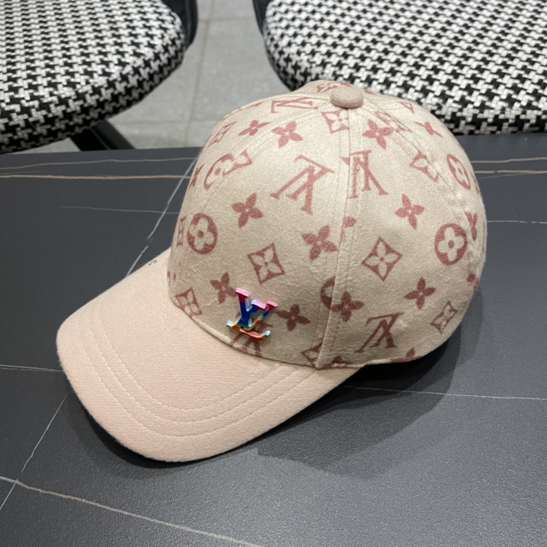  🧢路易威登棒球帽 LouisVuitton😍新款毛绒秋冬款LV棒球帽，重工打造♥️百搭款🤗男女通用！跑