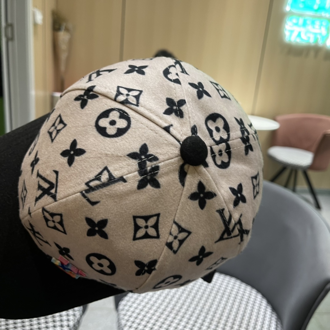  🧢路易威登棒球帽 LouisVuitton😍新款毛绒秋冬款LV棒球帽，重工打造♥️百搭款🤗男女通用！跑
