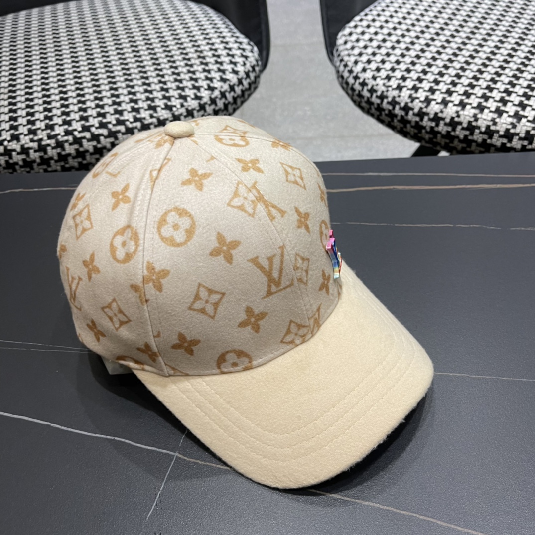  🧢路易威登棒球帽 LouisVuitton😍新款毛绒秋冬款LV棒球帽，重工打造♥️百搭款🤗男女通用！跑
