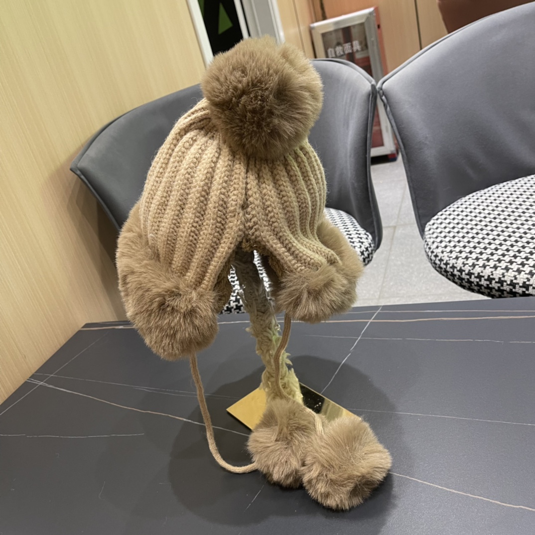 蒙口moncler2024秋冬款毛球耳朵毛绒帽女户外加绒保暖套头帽针织护耳东北雷锋帽