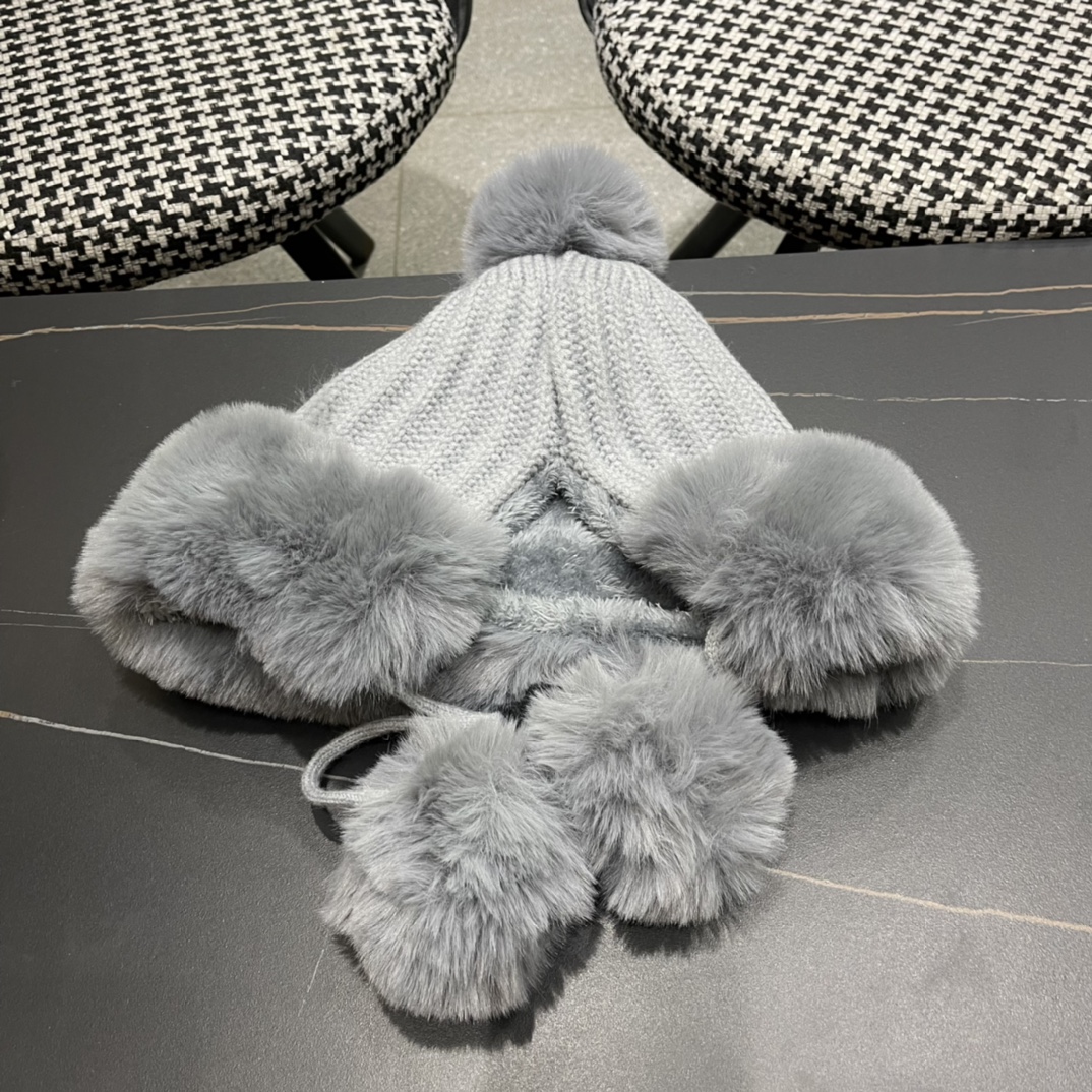 蒙口moncler2024秋冬款毛球耳朵毛绒帽女户外加绒保暖套头帽针织护耳东北雷锋帽