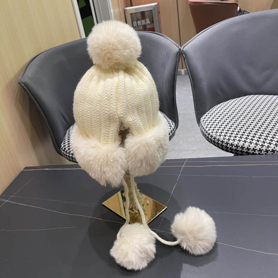 蒙口moncler2024秋冬款毛球耳朵毛绒帽女户外加绒保暖套头帽针织护耳东北雷锋帽