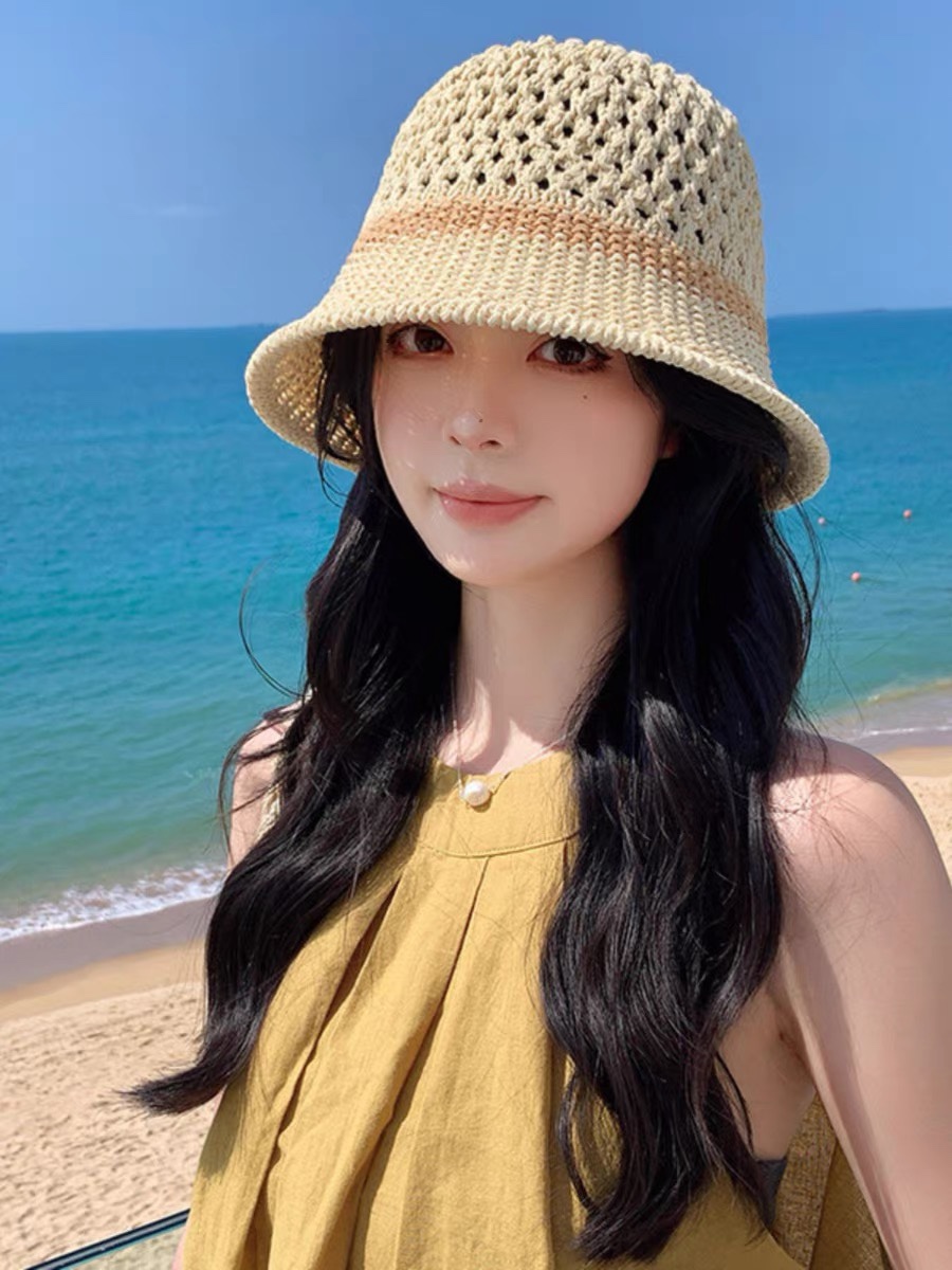  MONCLER蒙口🎩春新款镂空透气渔夫帽
超火爆💖质感很赞，出街超好搭配！时尚潮流！快快入手哦！