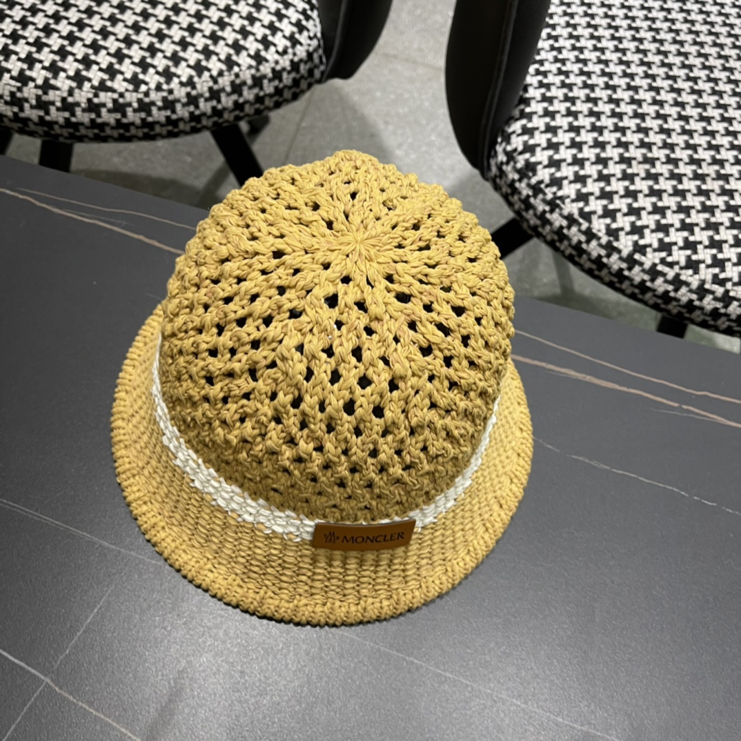  MONCLER蒙口🎩春新款镂空透气渔夫帽
超火爆💖质感很赞，出街超好搭配！时尚潮流！快快入手哦！