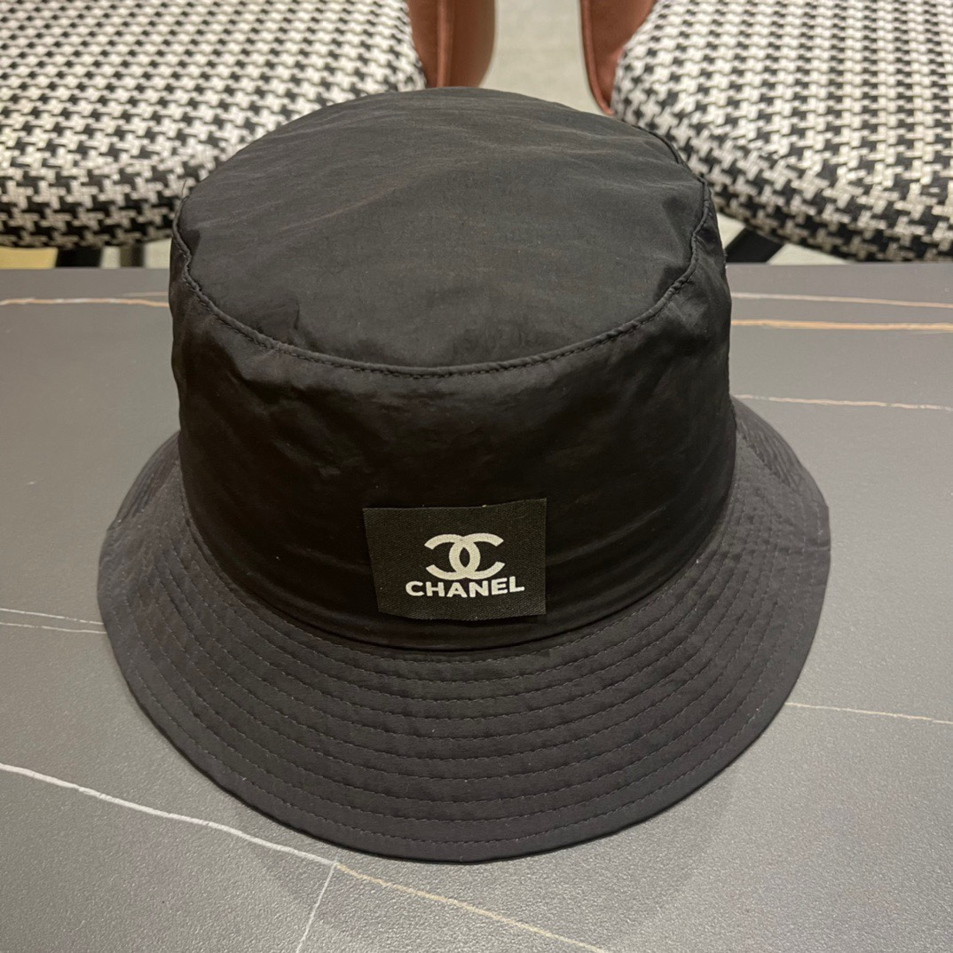 NO:214303,【CHANEL Chanel】New large-edge high-end small-flavored fisherman hat, sun protection and super easy to match, single-piece hat fisherman hat baseball hat knit hat, hat, chanel, chanel, espadrilles, hats19860909【CHANEL香奈儿】新款大沿高级感小香风渔夫帽,遮阳又超好搭配,出街单品相帽子渔夫帽棒球帽针织帽,帽子,chanel,chanel,espadrilles,hats,hat