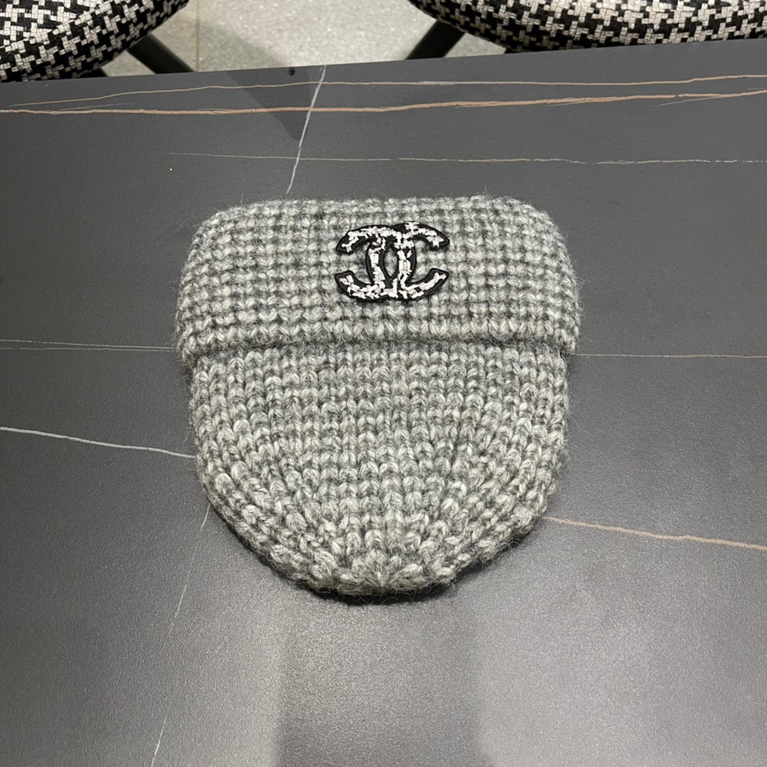 🆕Chanel香奈儿2025秋冬网红毛线帽，手感超柔软舒适的针织线帽，弹性极佳！