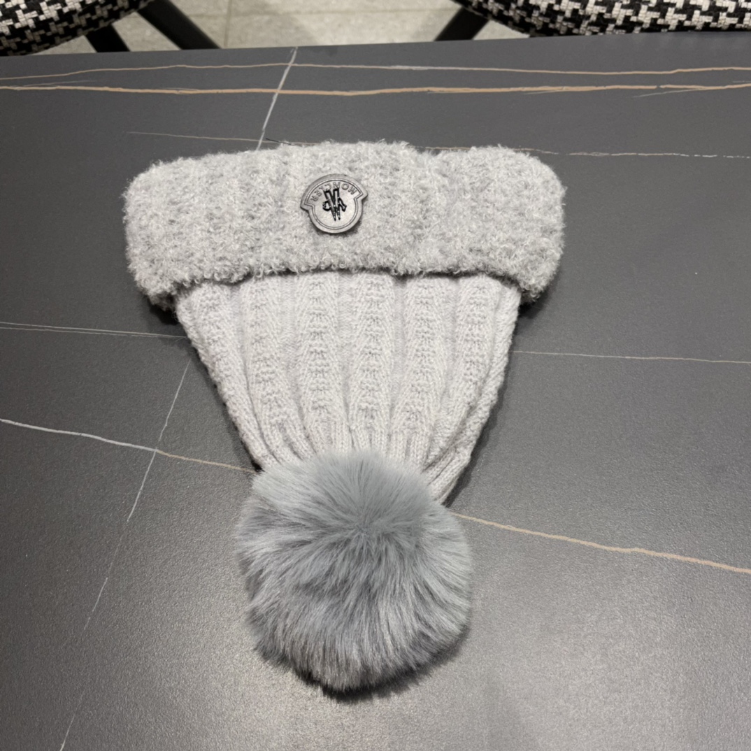 蒙口MONCLER针织毛线帽保暖护耳帽