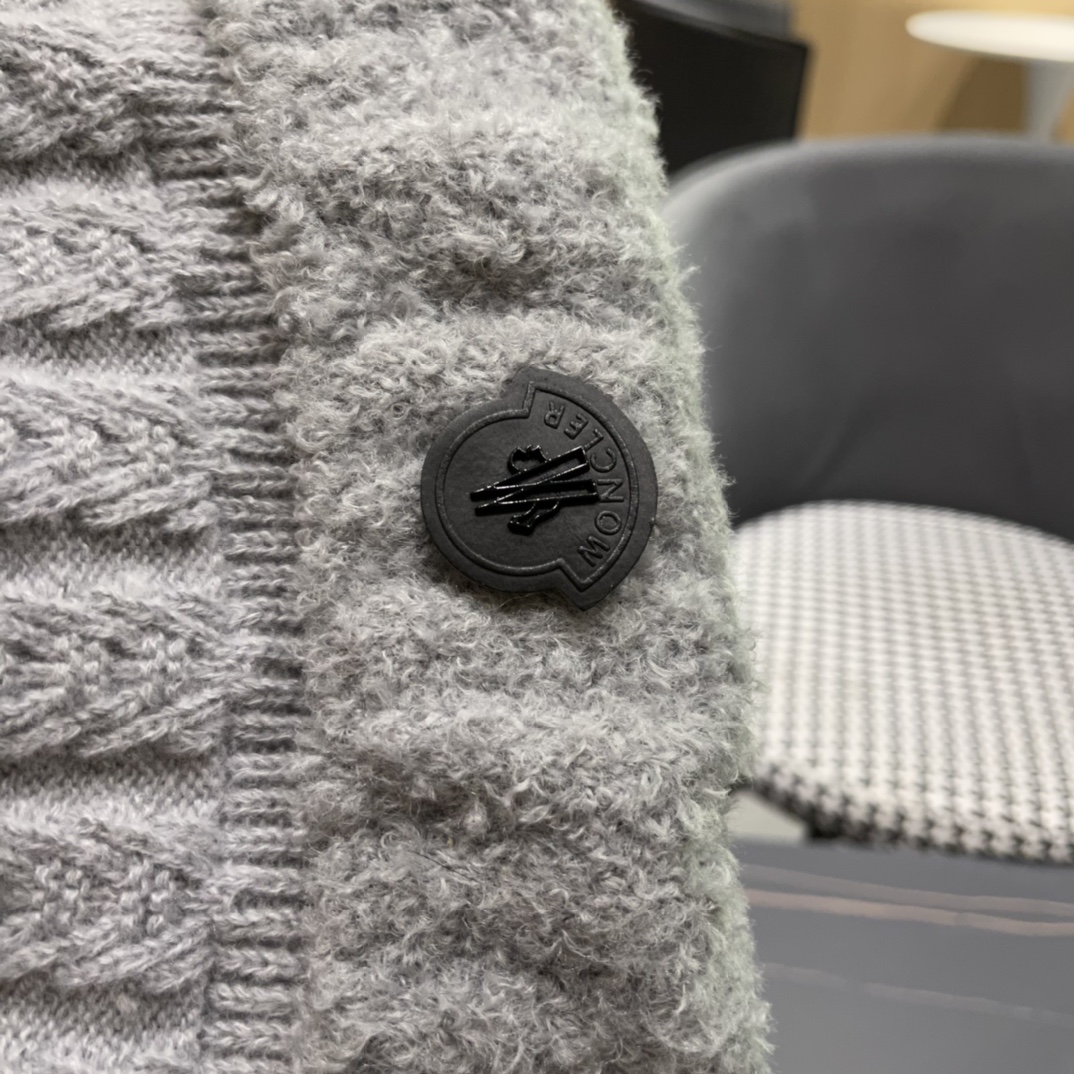 蒙口MONCLER针织毛线帽保暖护耳帽