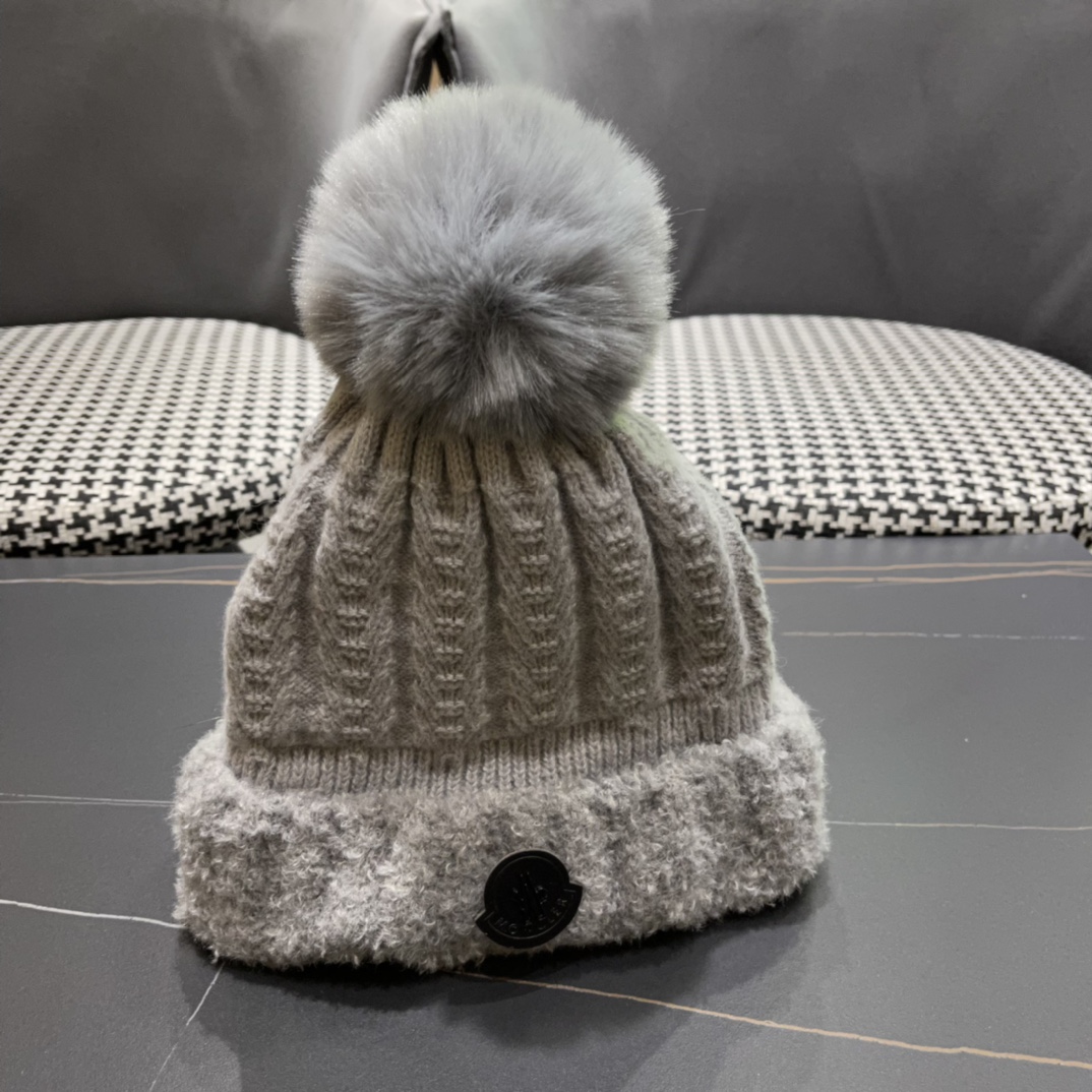 蒙口MONCLER针织毛线帽保暖护耳帽