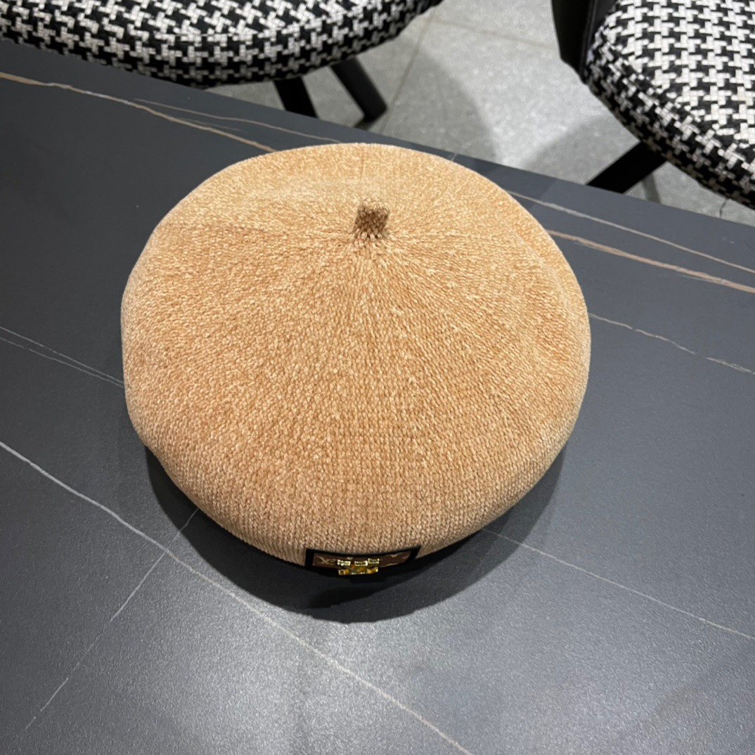 上新！路易威登 LouisVuitton 😍帽子女韩版时尚百搭贝雷帽秋冬季2024年新款大头围画家帽潮