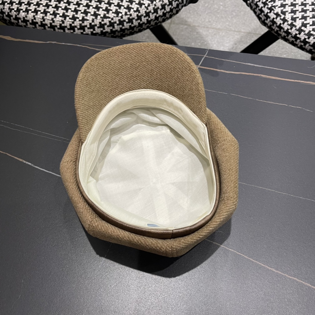 普拉达Prada女秋冬季英伦复古贝雷帽时尚简约纯色鸭舌帽