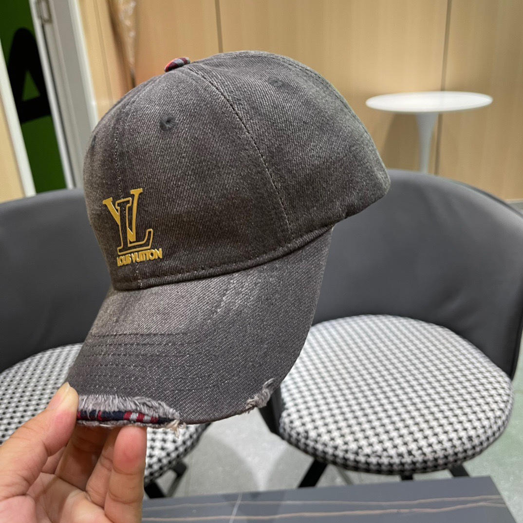  路易威登LouisVuitton2024新款牛仔棒球帽🧢  
LV棒球帽，简约大气，男女通用